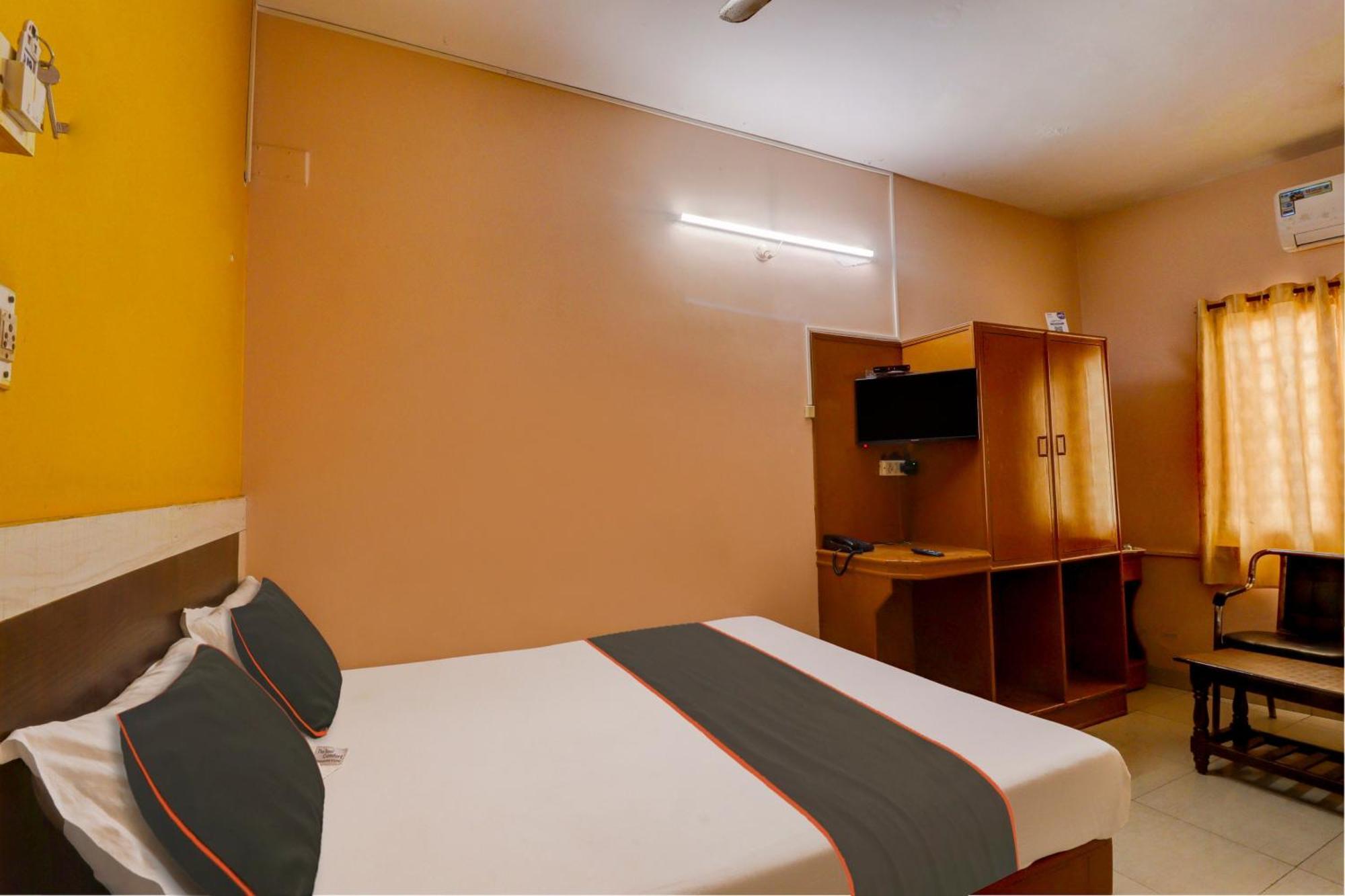 Collection O Royal Comfort Bangalore Extérieur photo