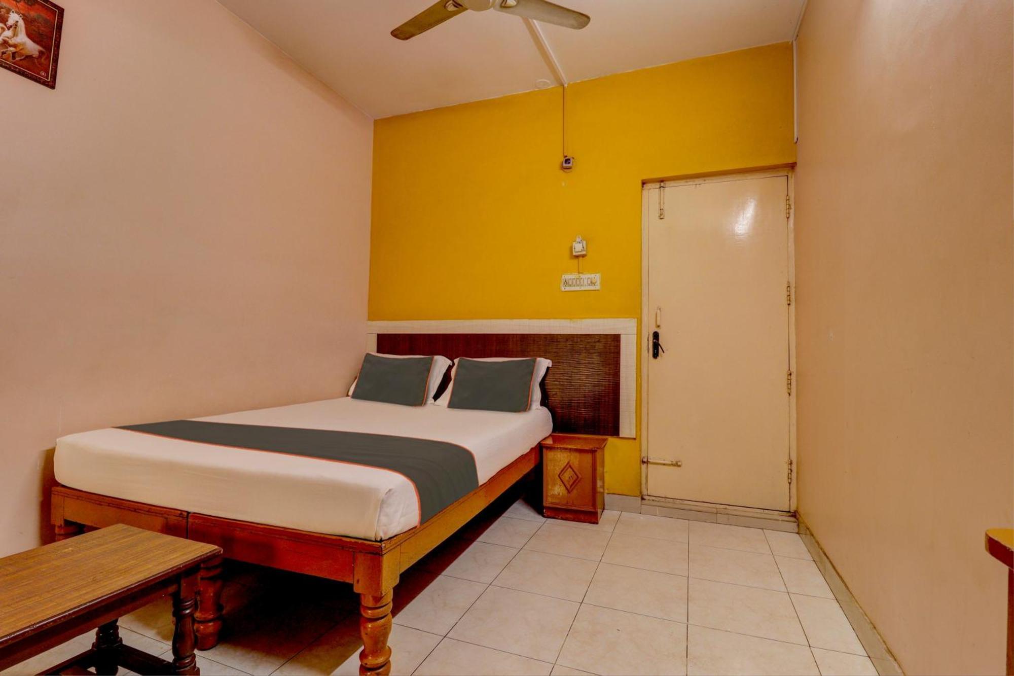 Collection O Royal Comfort Bangalore Extérieur photo