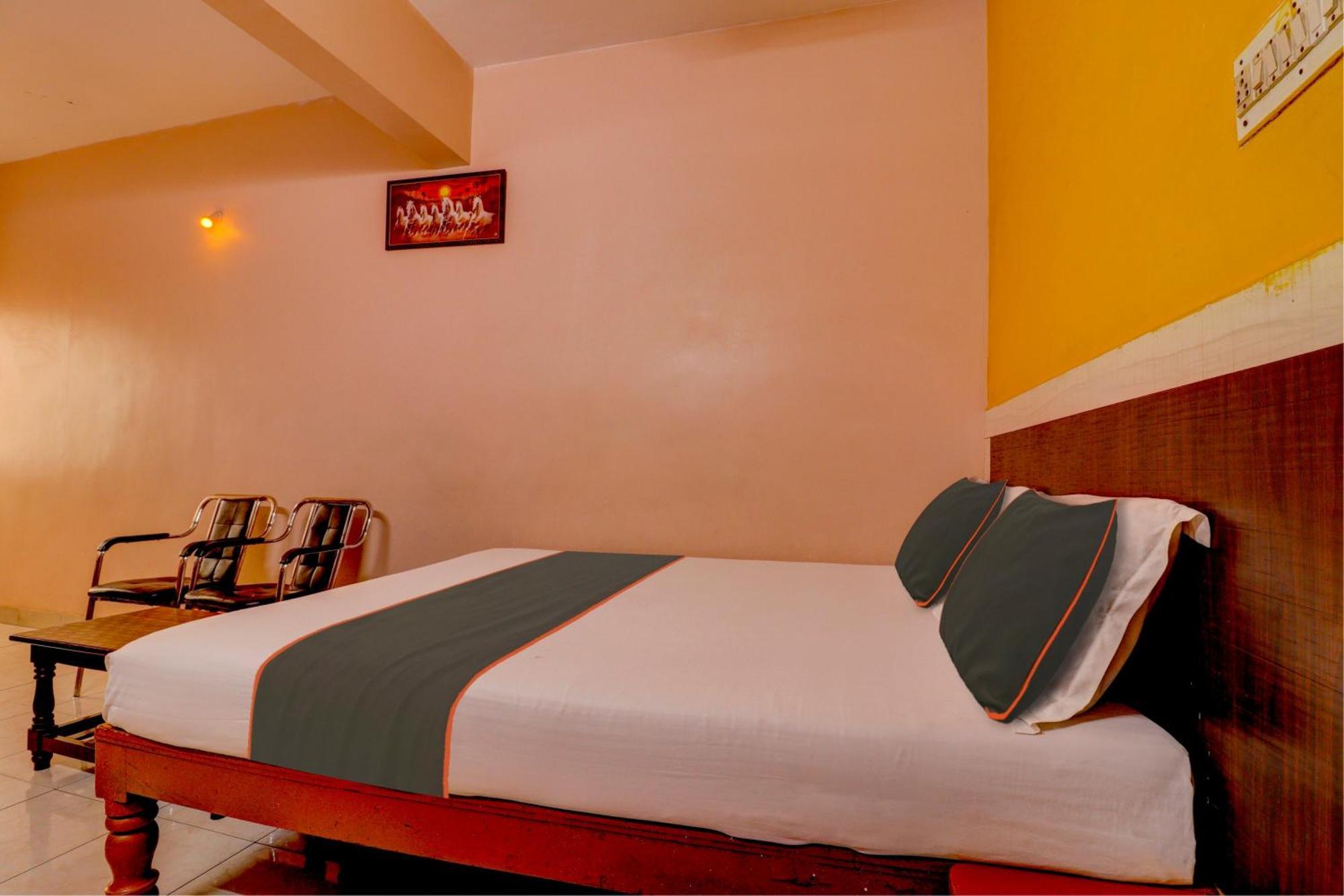 Collection O Royal Comfort Bangalore Extérieur photo