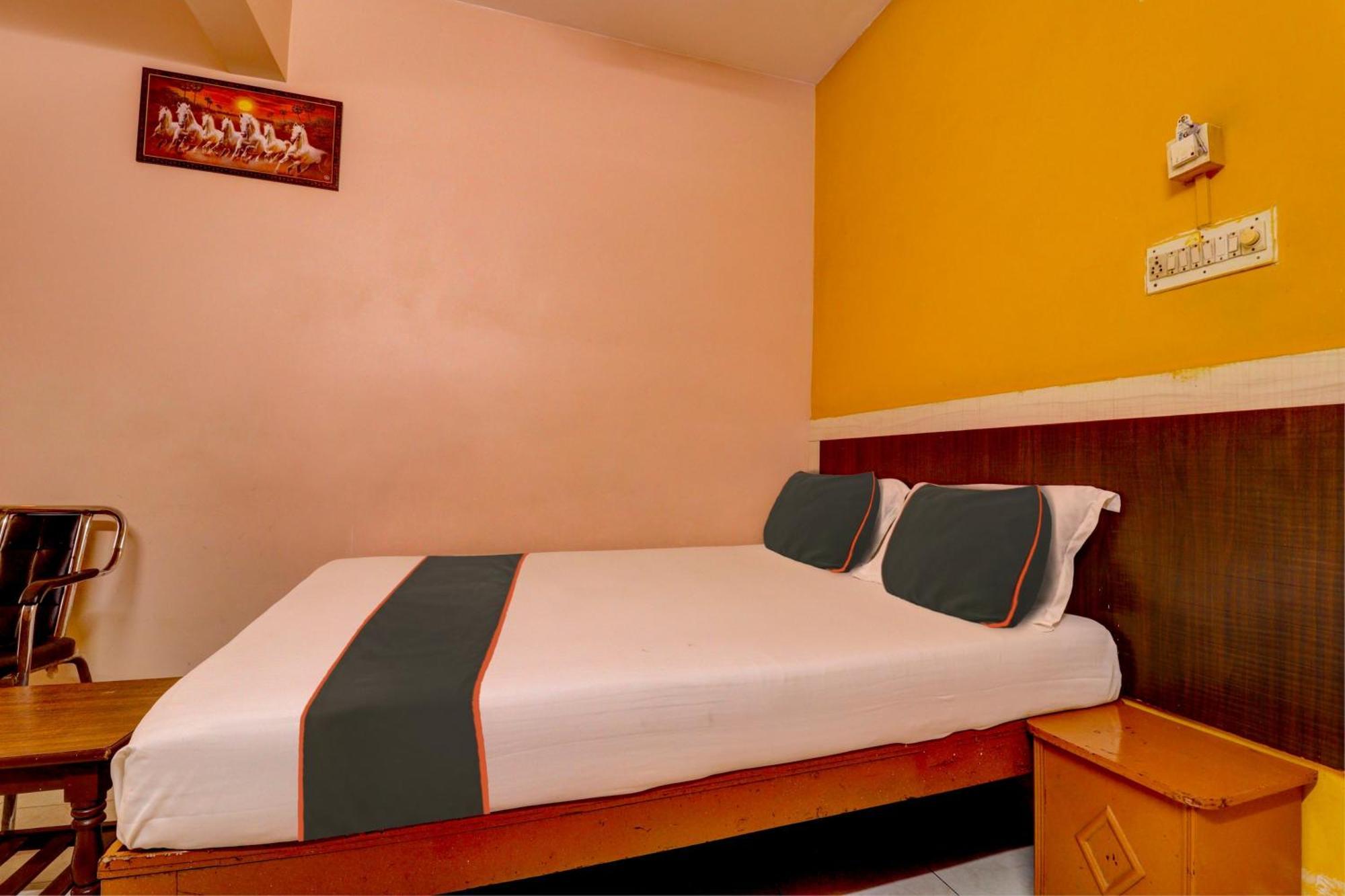 Collection O Royal Comfort Bangalore Extérieur photo